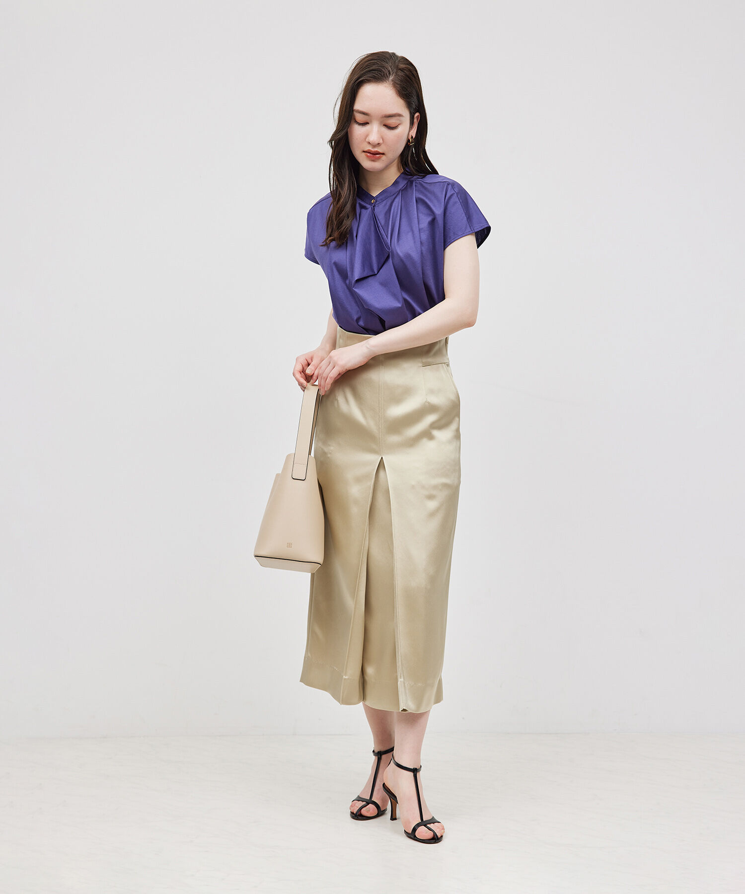 ROPE「【洗える】クリア天竺ラッフルフレンチスリーブカットソー」|シャツ・ブラウス|