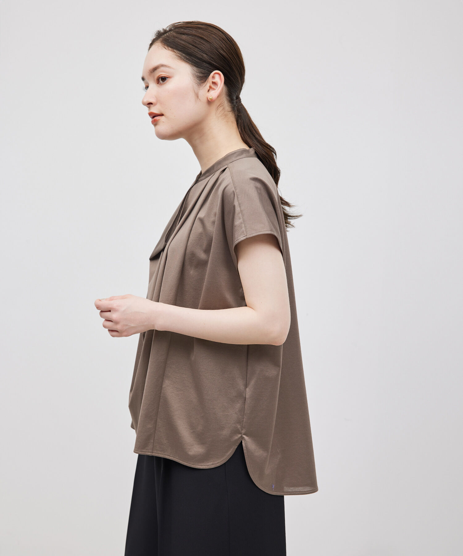 ROPE「【洗える】クリア天竺ラッフルフレンチスリーブカットソー」|シャツ・ブラウス|