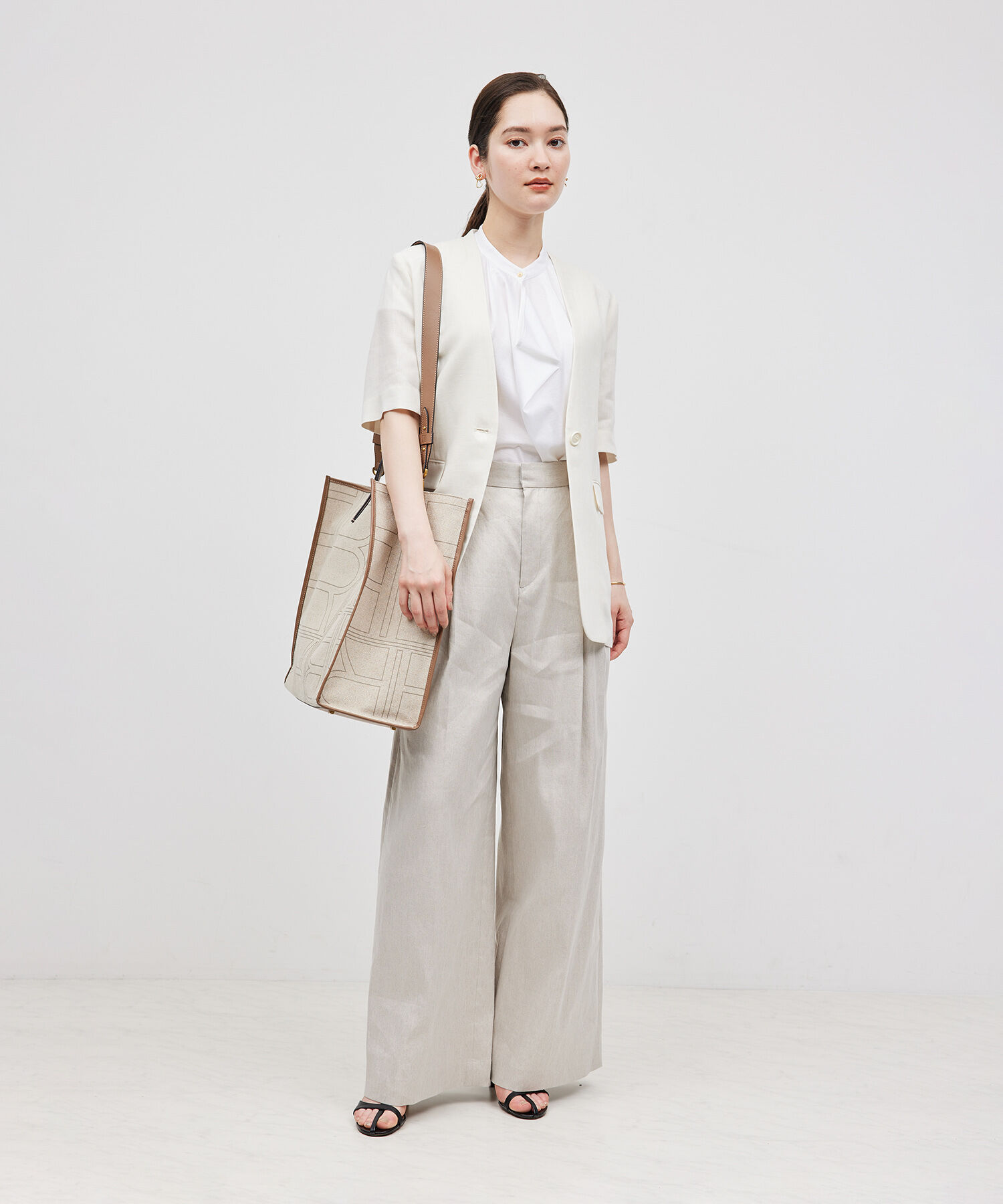 ROPE「【洗える】クリア天竺ラッフルフレンチスリーブカットソー」|シャツ・ブラウス|