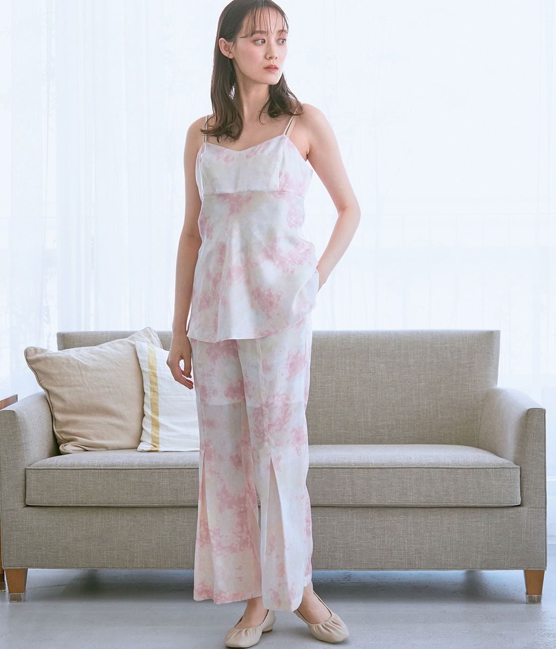 VIS「【コラーゲン加工】【ViSage】リサイクルサテンタイダイ柄キャミソール」|ルームウェア|