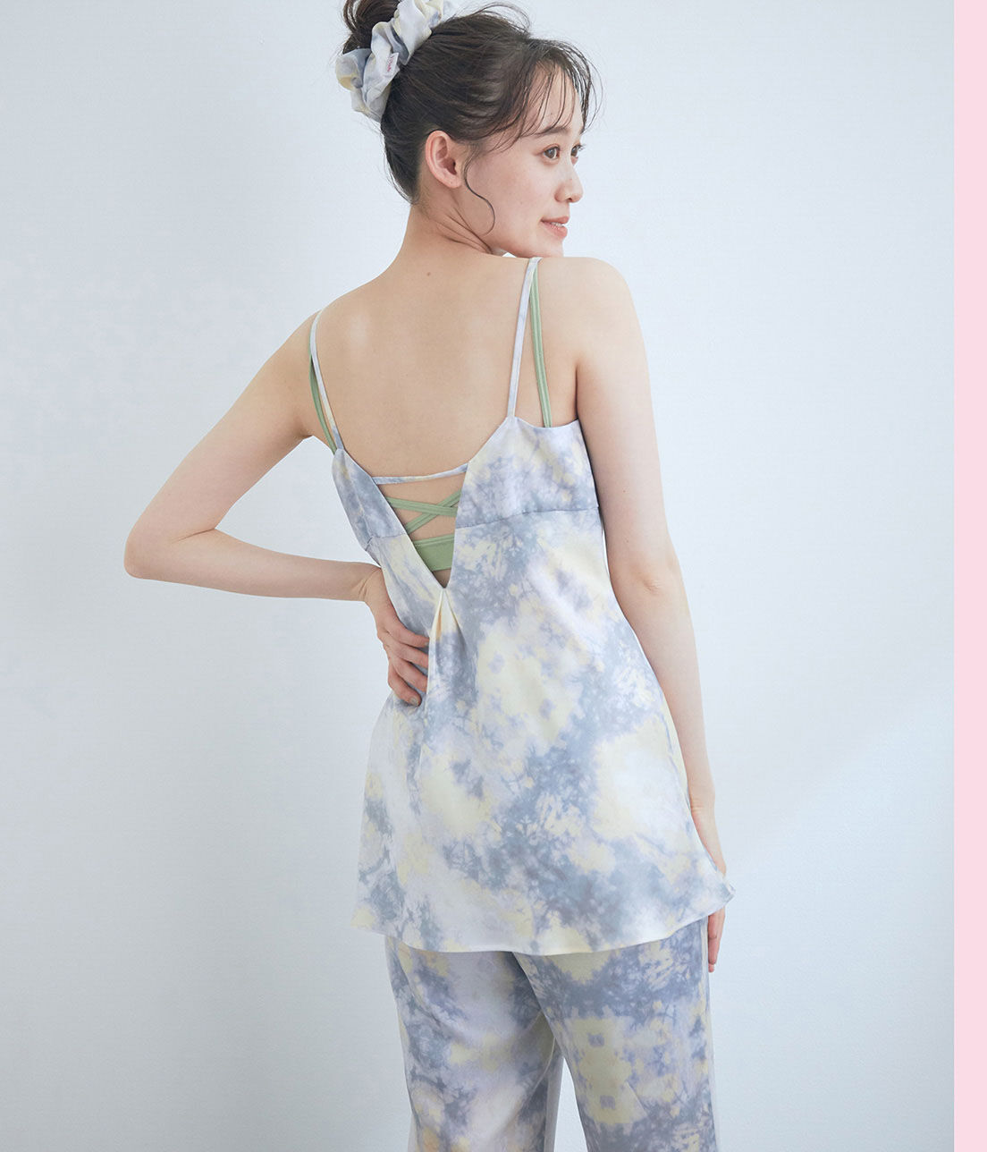 VIS「【コラーゲン加工】【ViSage】リサイクルサテンタイダイ柄キャミソール」|ルームウェア|