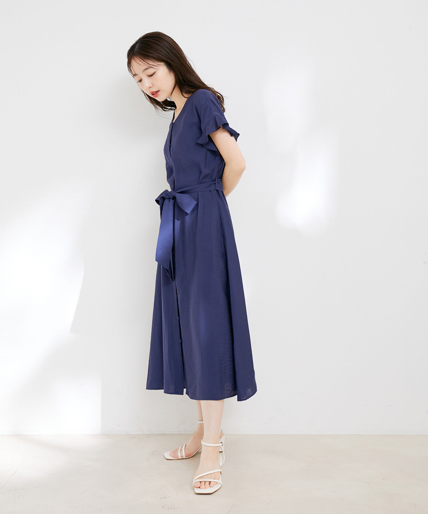 VIS「【洗える】【前後2WAY】花柄＆無地袖フリルワンピース」|ワンピース|