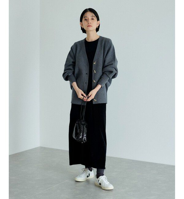 ADAM ET ROPE'「トライアングルボタンミドルカーディガン」|カーディガン|