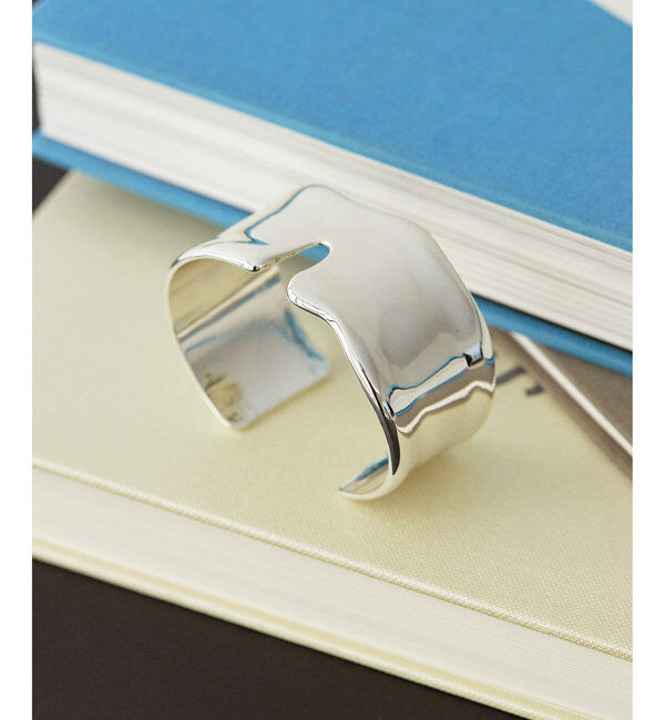 Hoaw.「【Hoaw.】Curvy Bangle」|リング|