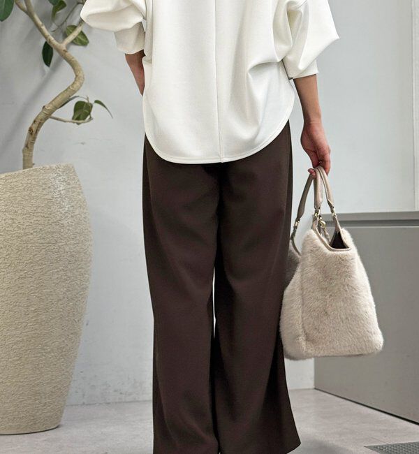  「【ウォッシャブル】【シーズンレスで使える】タックワイドスラックス」|チノ|