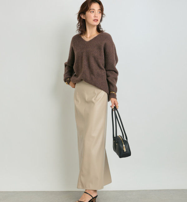  「【ストレッチ性抜群】レザーライクタイトスカート」|スカート|