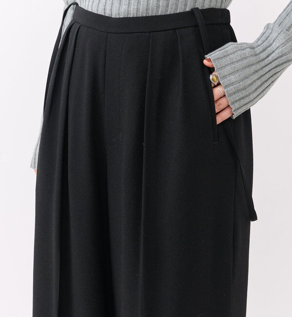  「【大人の着こなしに】ナローサスペンダーパンツ」|チノ|