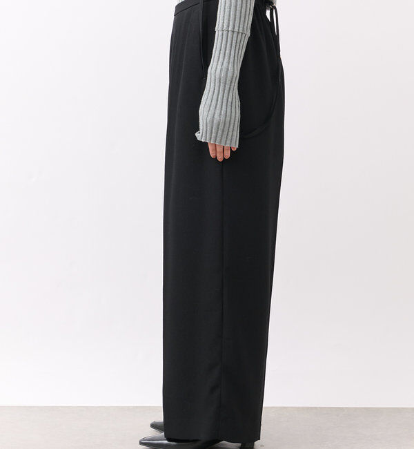  「【大人の着こなしに】ナローサスペンダーパンツ」|チノ|