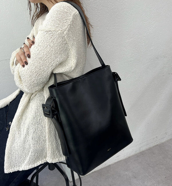  「loti サイドベルトワンハンドルトート」|トートバッグ|ブラック