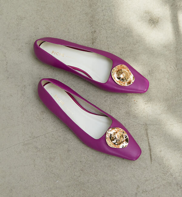 AU BANNISTER「メタルモチーフフラットパンプス」|パンプス|パープル