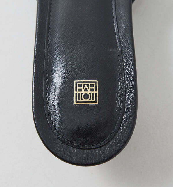 The Store by C' 「【TOTEME】THE FLIP-FLOP HEEL BLACK/ブラックサンダ」|サンダル|