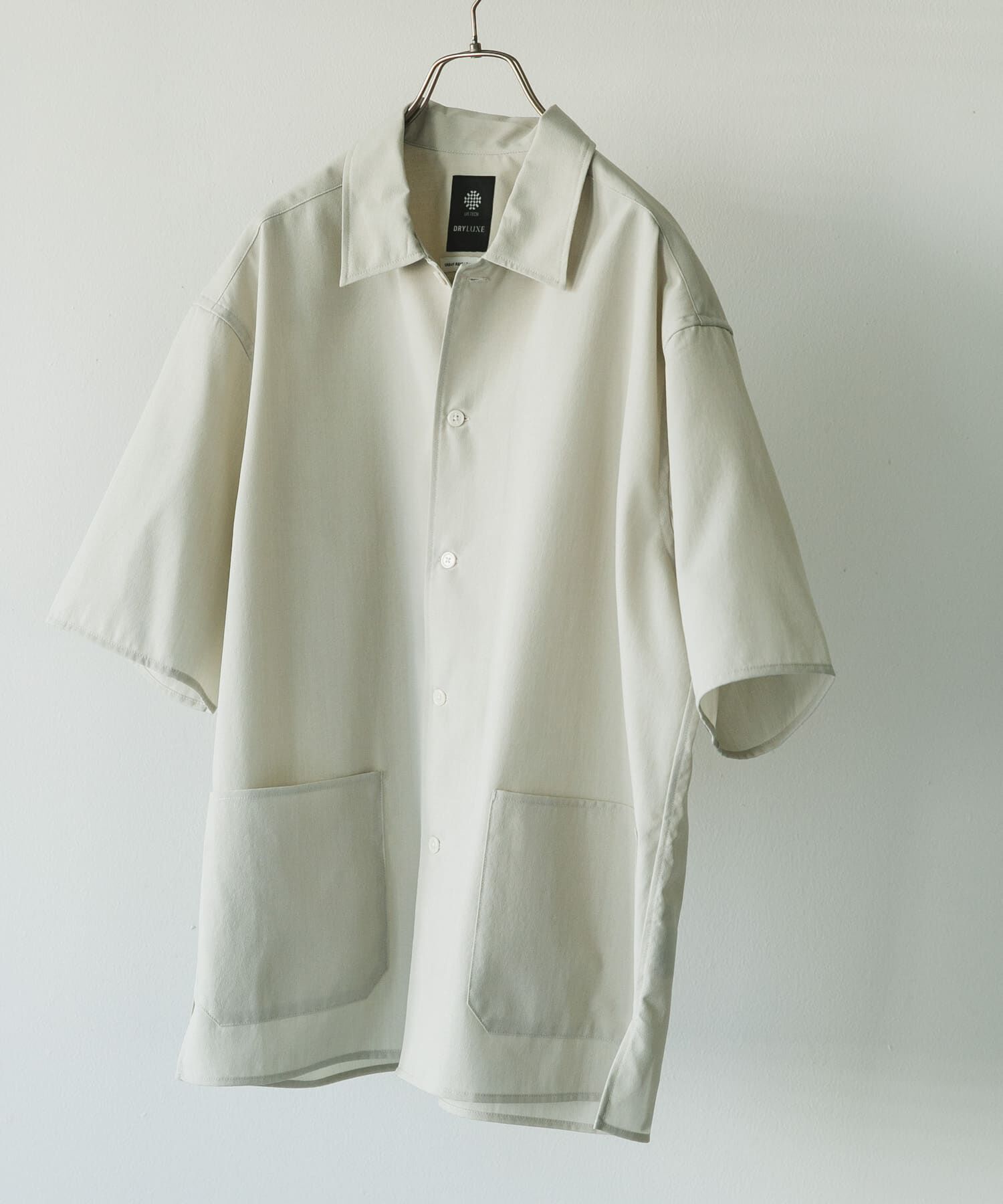 URBAN RESEARCH DOORS「『XLサイズ/WEB限定』『UR TECH DRYLUXE』SHORT-SLEEVE SHIRTS」|シャツ・ブラウス|ベージュ系その他