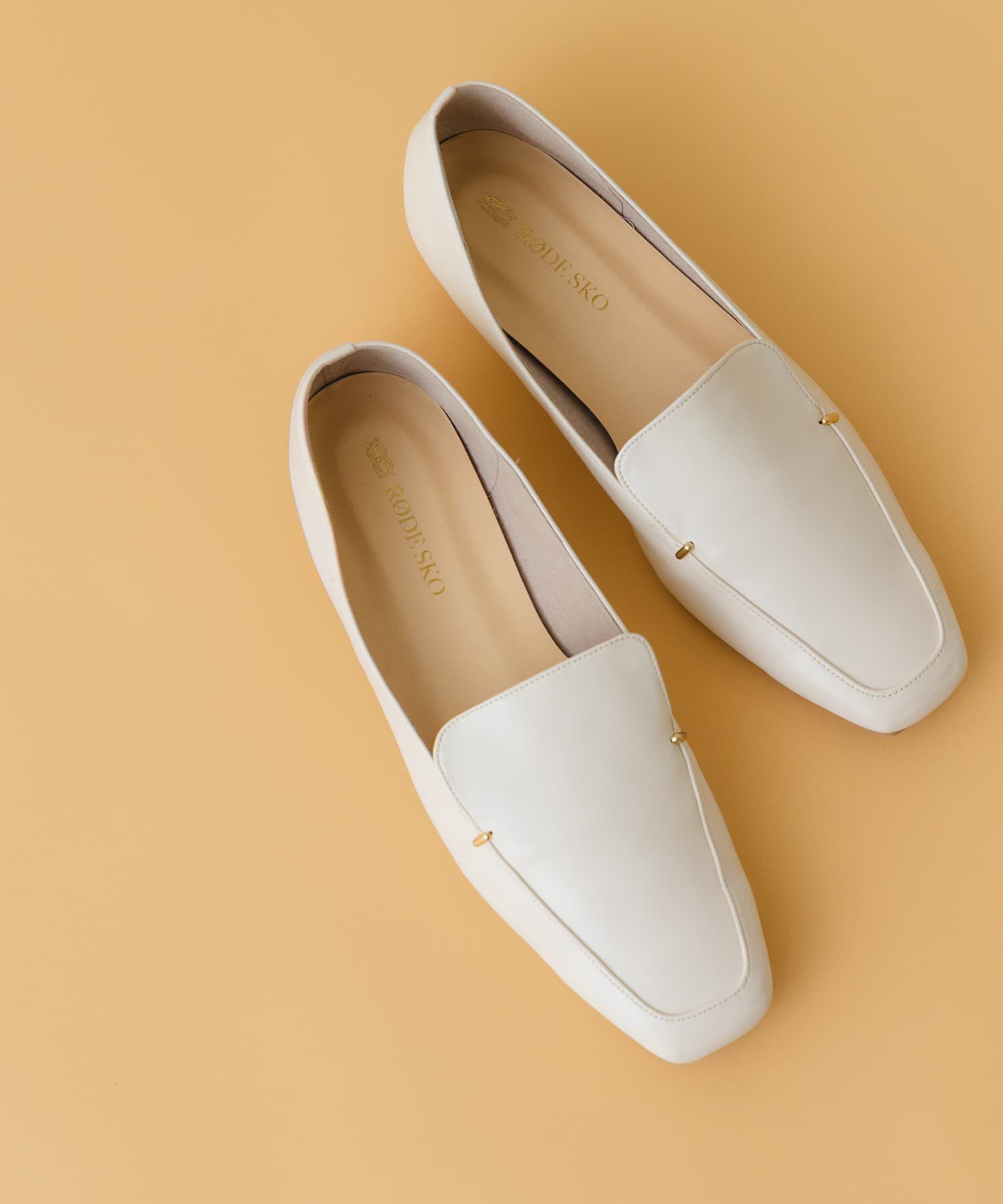 RODE SKO「『MADE IN JAPAN』スクエアトゥプチメタルローファー」|ローファー|オフホワイト