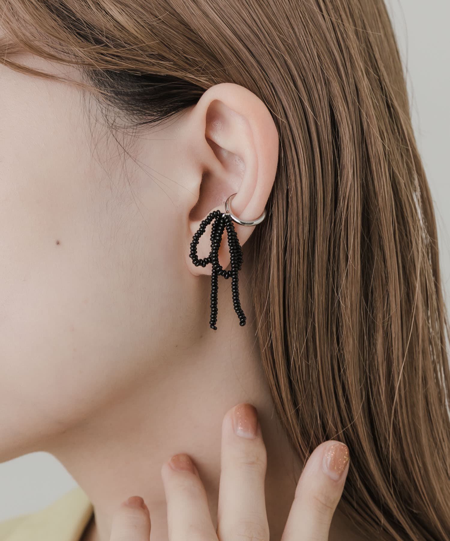 SMELLY「リボンビーズイヤカフ」|イヤリング|