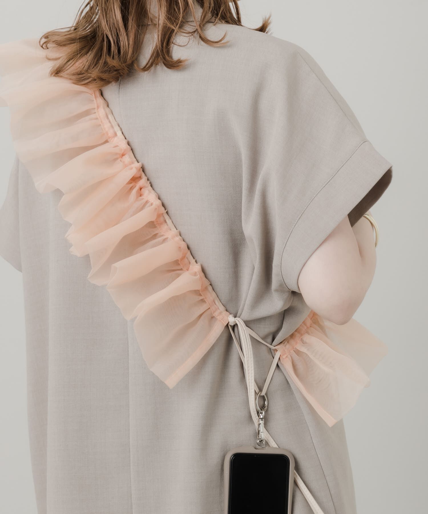 SMELLY「オーガンジースマホショルダー」|モバイルケース|