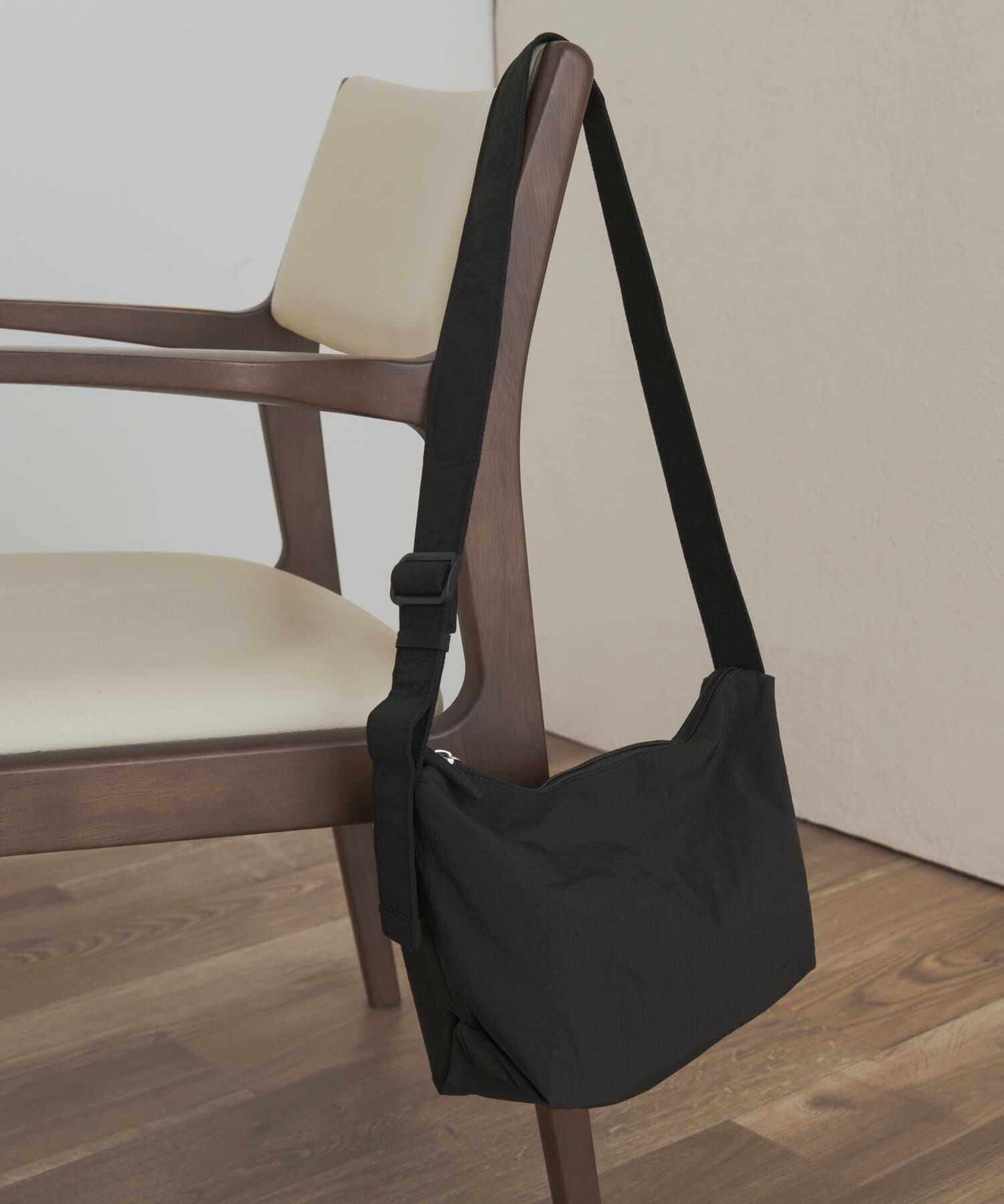 URBAN RESEARCH DOORS「ウォッシャブルミニショルダー」|ショルダー・メッセンジャー|ブラック