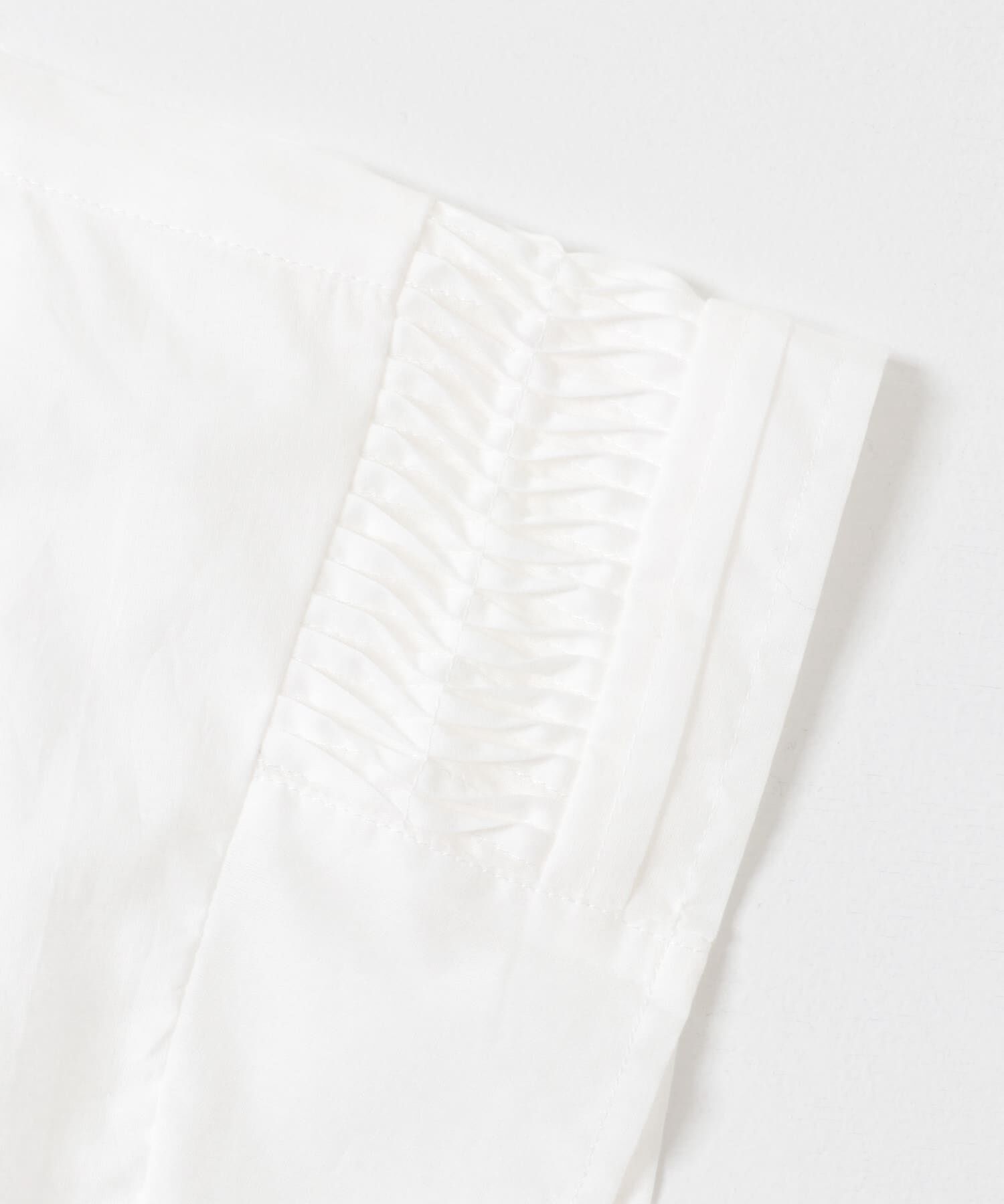 URBAN RESEARCH「ハーフスリーブタックショートシャツ」|シャツ・ブラウス|