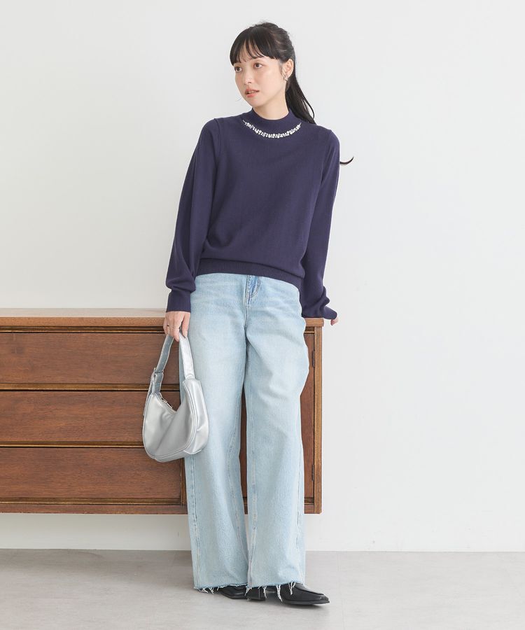 earth music&ecology「パール&ビジューハイネックプルオーバー」|ニット・セーター|