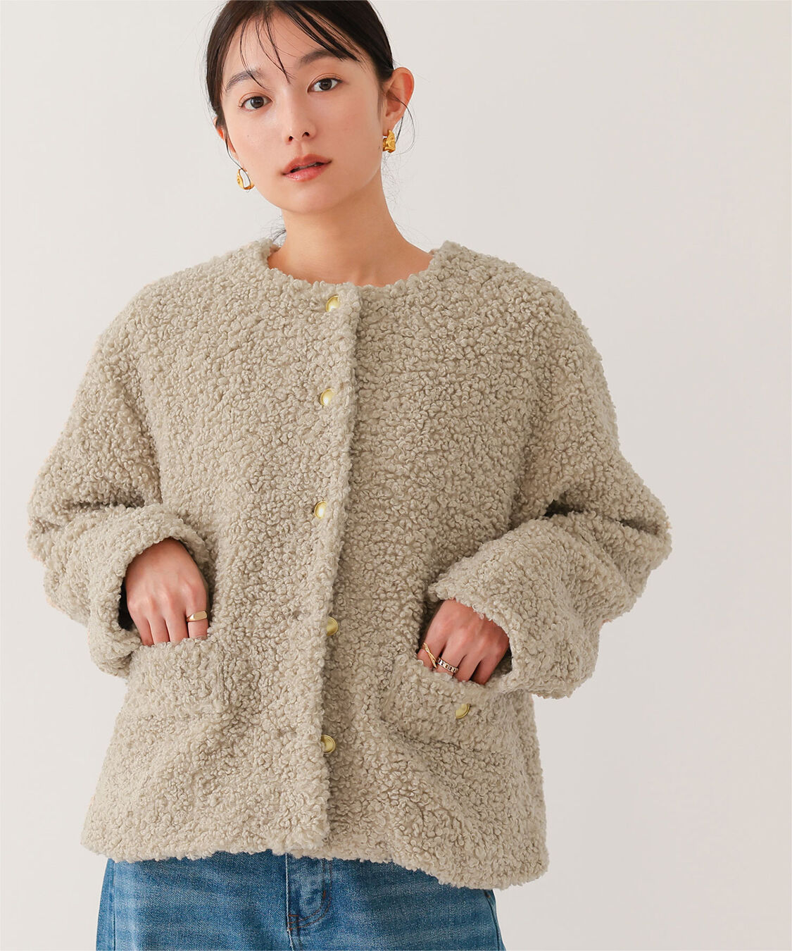 ur's「ボアノーカラーゴールド釦ジャケット」|ノーカラージャケット|ライトベージュ