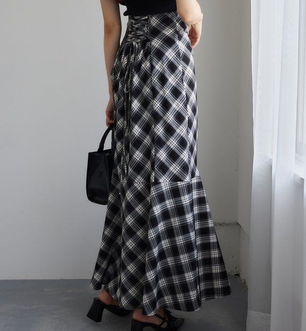  「WEB限定／【マイナス5キロ見え】後ろレースアップマーメイドスカート」|スカート|