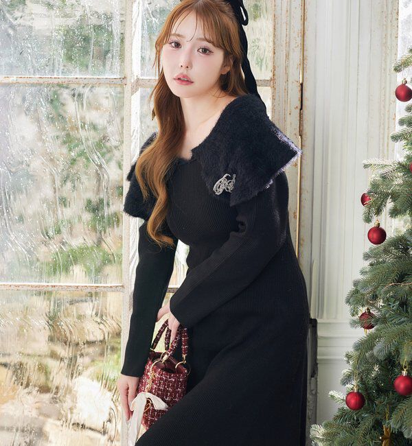  「ブローチ付きニットワンピース」|ワンピース|