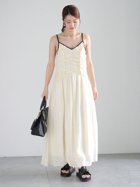 Te chichi「フリルギャザーキャミワンピース」|ワンピース|オフホワイト