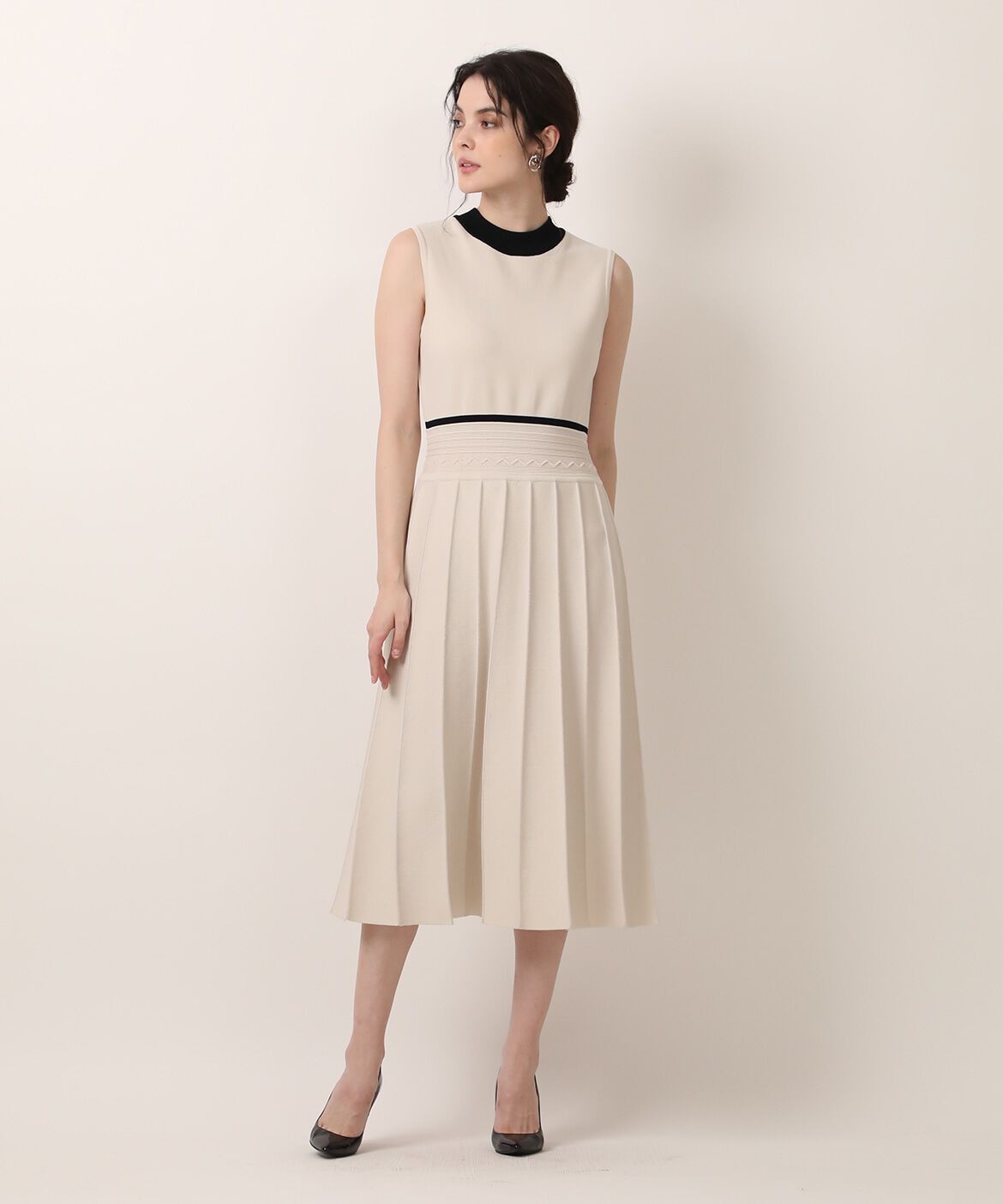 Maglie le cassetto「《M Maglie le cassetto》バイカラーニットワンピース」|ワンピース|ベージュ2