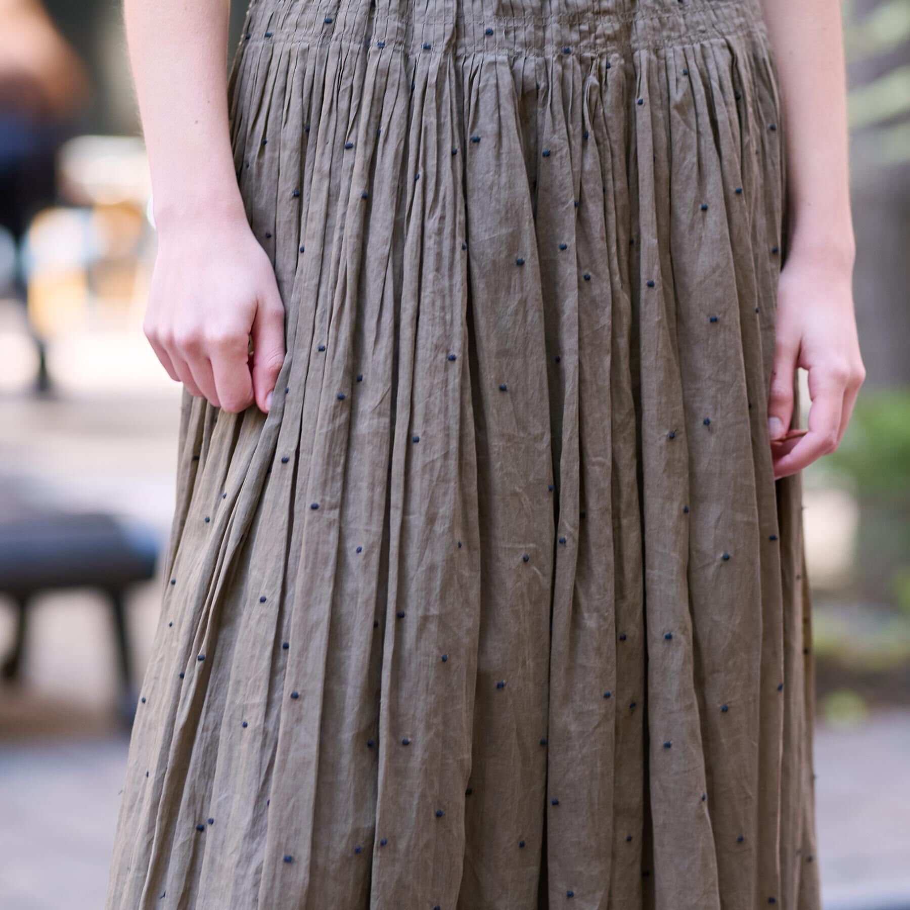 DRESSTERIOR「【ウエストゴム/裏地あり】イージーウエストドット刺繍スカート」|スカート|