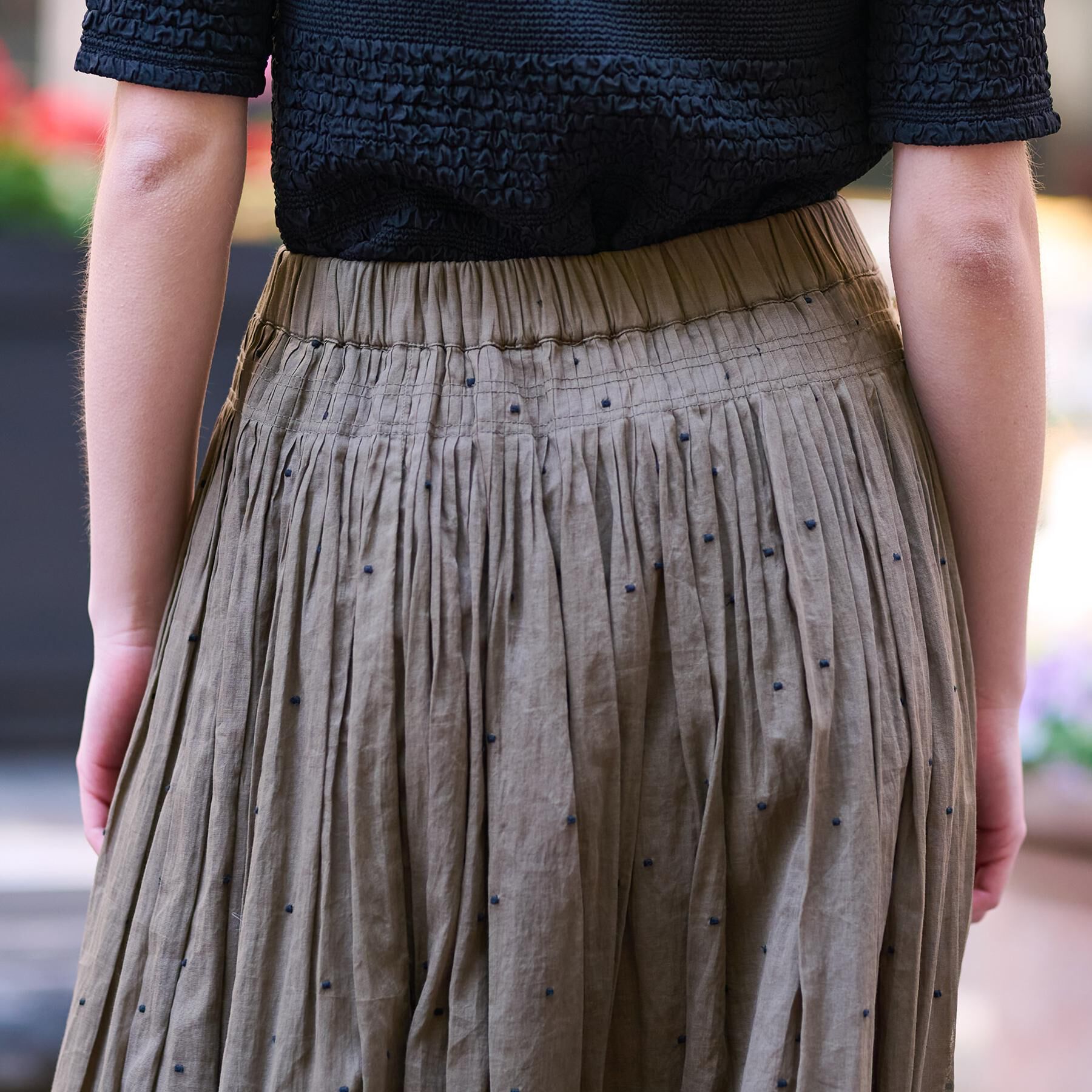 DRESSTERIOR「【ウエストゴム/裏地あり】イージーウエストドット刺繍スカート」|スカート|