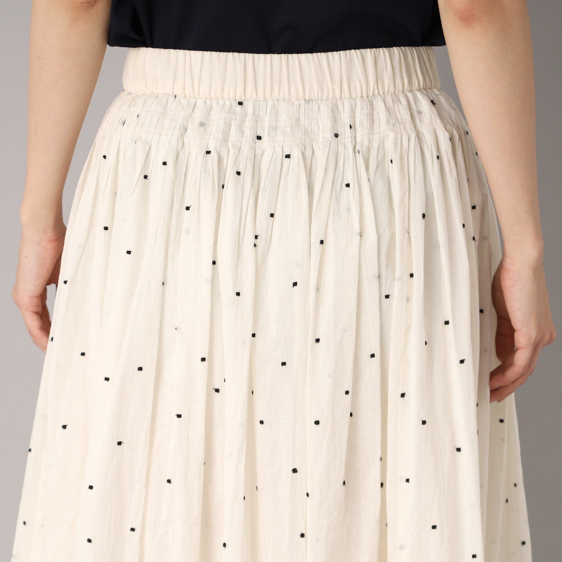 DRESSTERIOR「【ウエストゴム/裏地あり】イージーウエストドット刺繍スカート」|スカート|