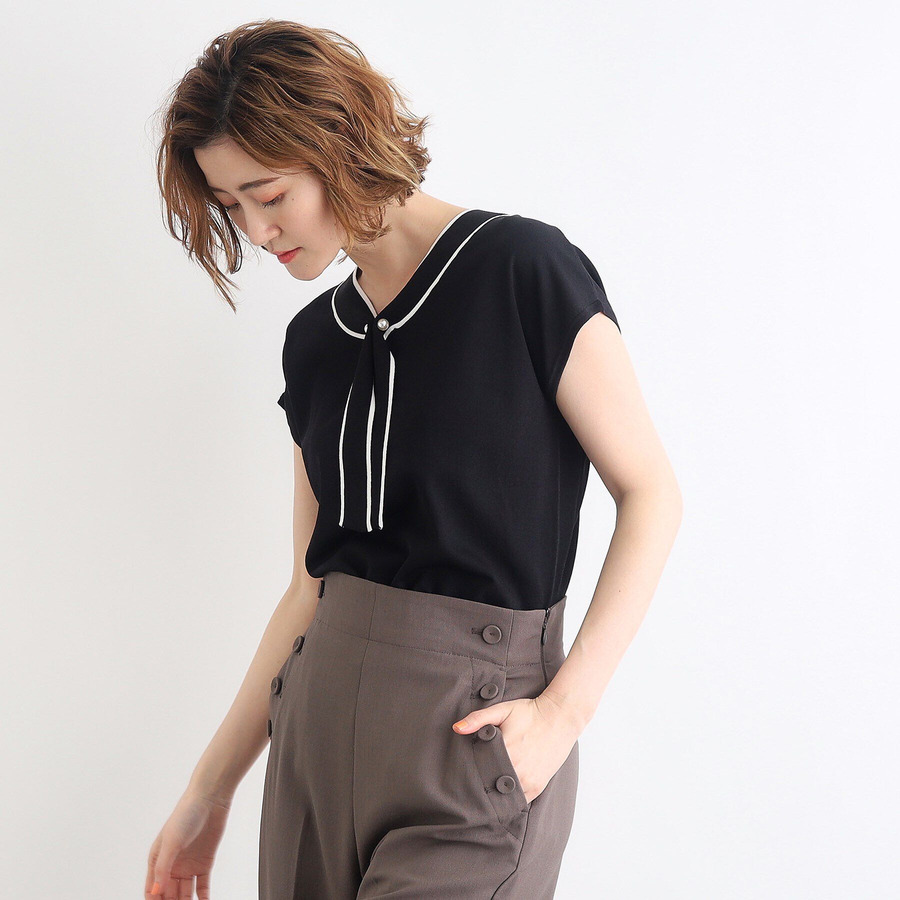 grove「【接触冷感／UV／抗ピル】取り外しパール調ピン付きボウタイニット」|ニット・セーター|