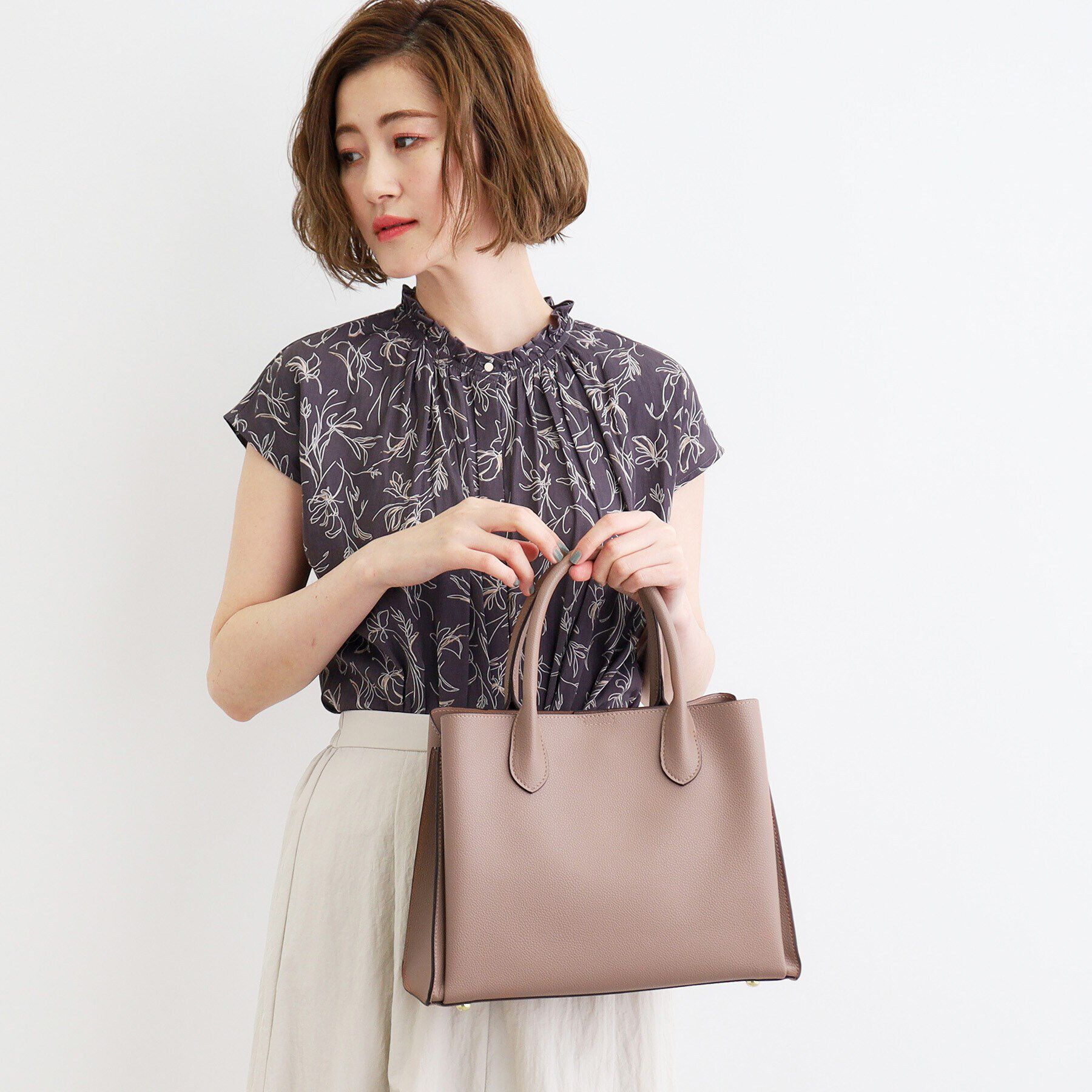 grove「雑誌掲載【人間工学】中仕切り2WAYトート」|トートバッグ|