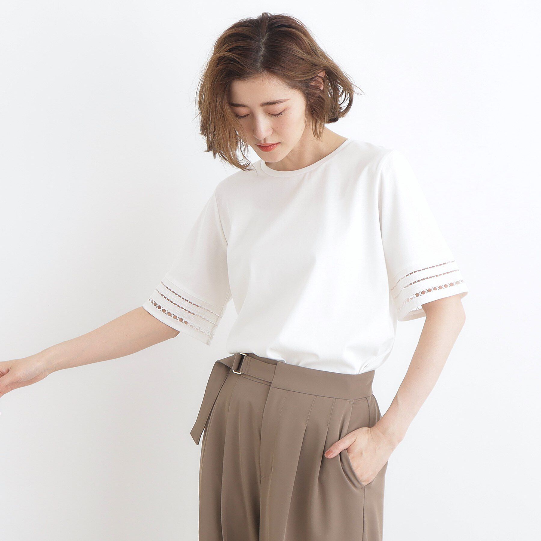 grove「【洗える・接触冷感・UV】袖刺繍デザインTシャツ」|Tシャツ・カットソー|オフホワイト(003