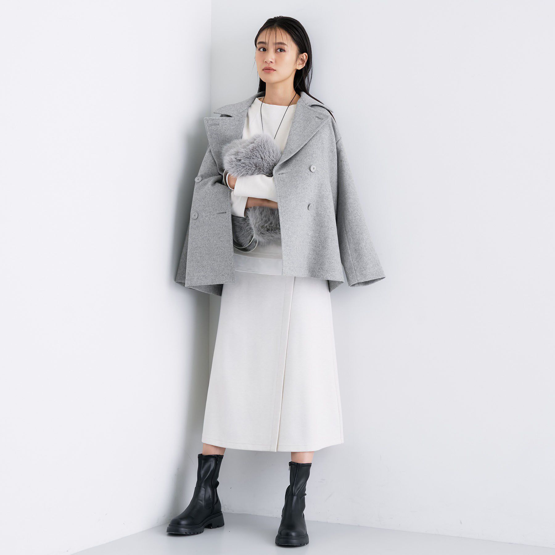 INDIVI「【軽やか／ゆったり】ウール混ショートトレンチコート」|トレンチコート|