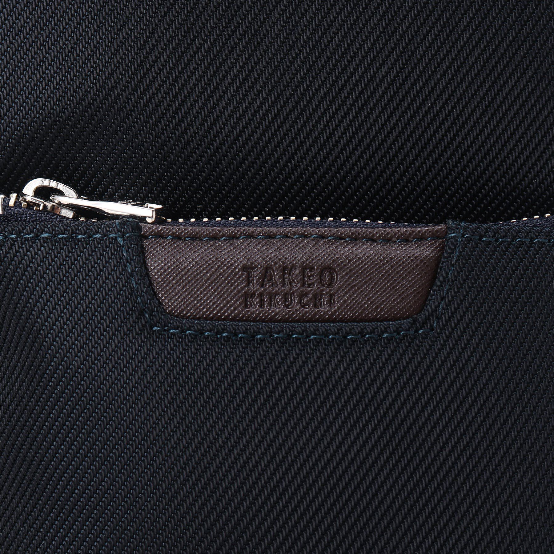 TAKEO KIKUCHI「薄マチ スマート 大人　ワンショルダーバッグ」|ショルダー・メッセンジャー|