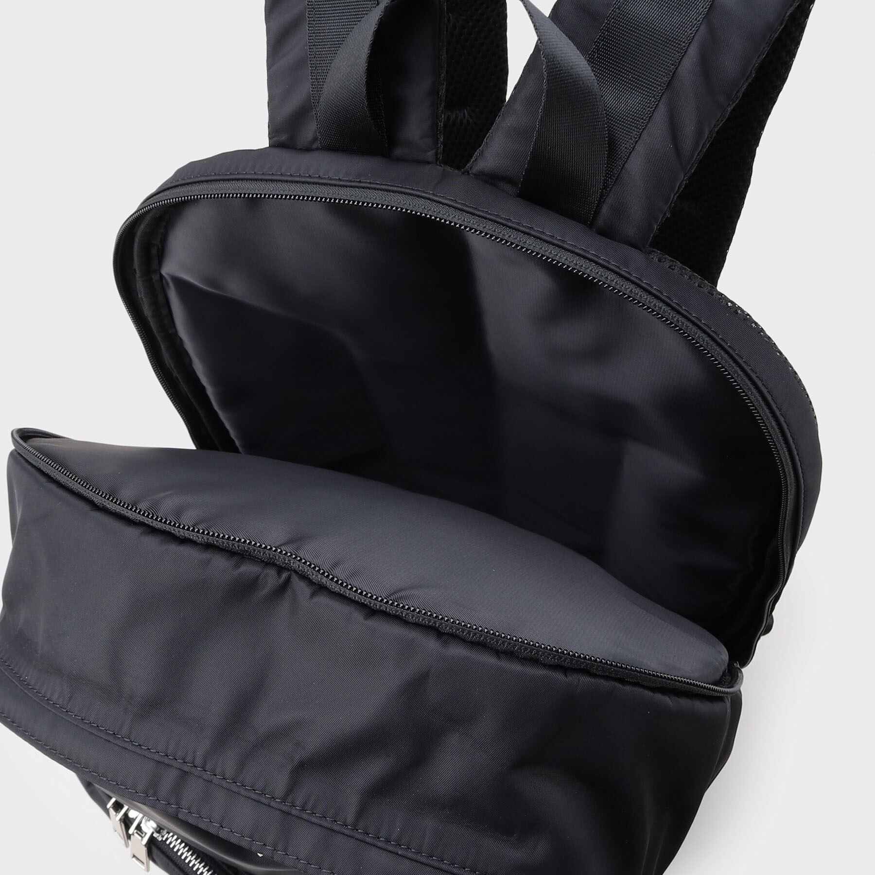 tk.TAKEO KIKUCHI「マルチポケットバックパック」|リュック|