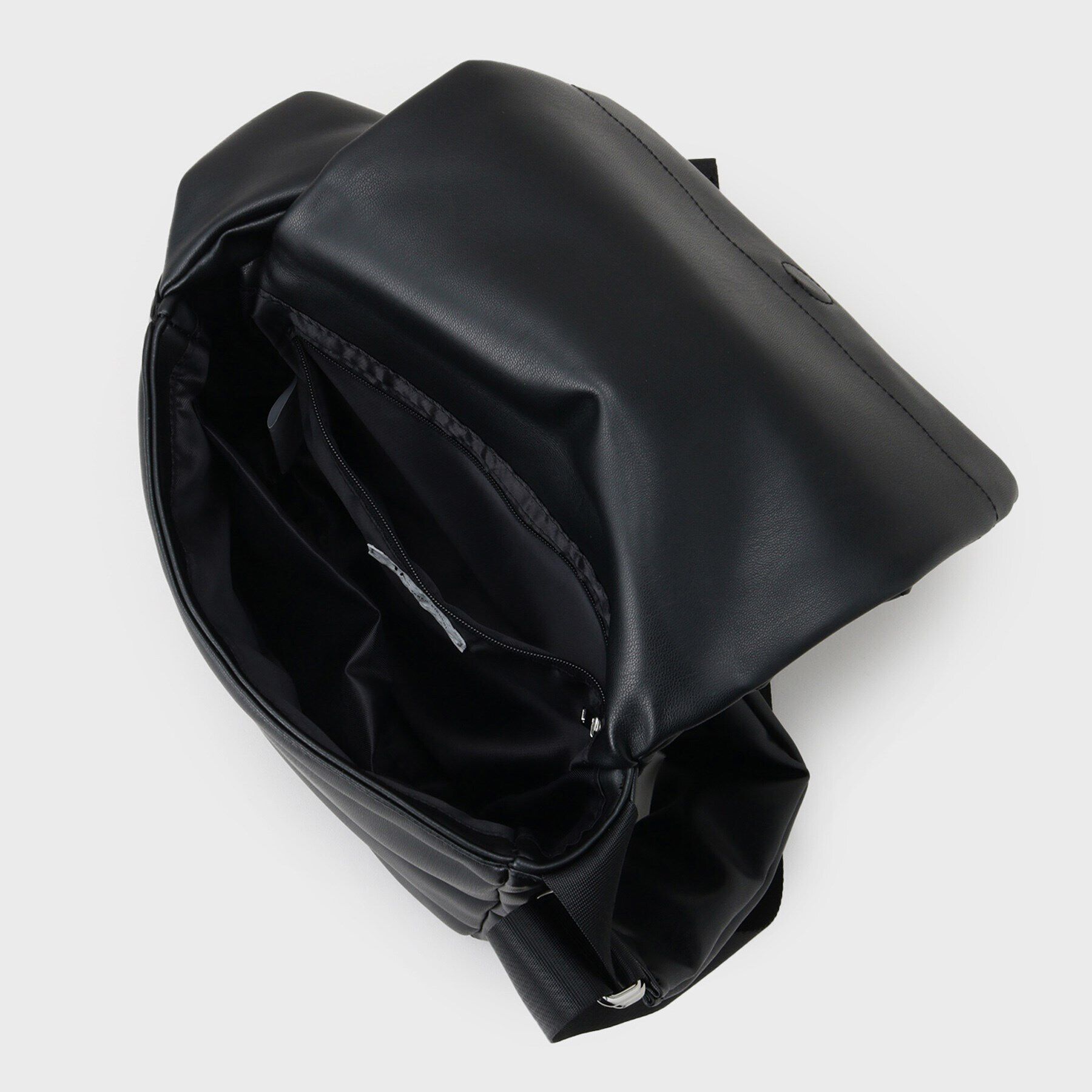 tk.TAKEO KIKUCHI「【パフィーシリーズ】フラップショルダー」|ショルダー・メッセンジャー|