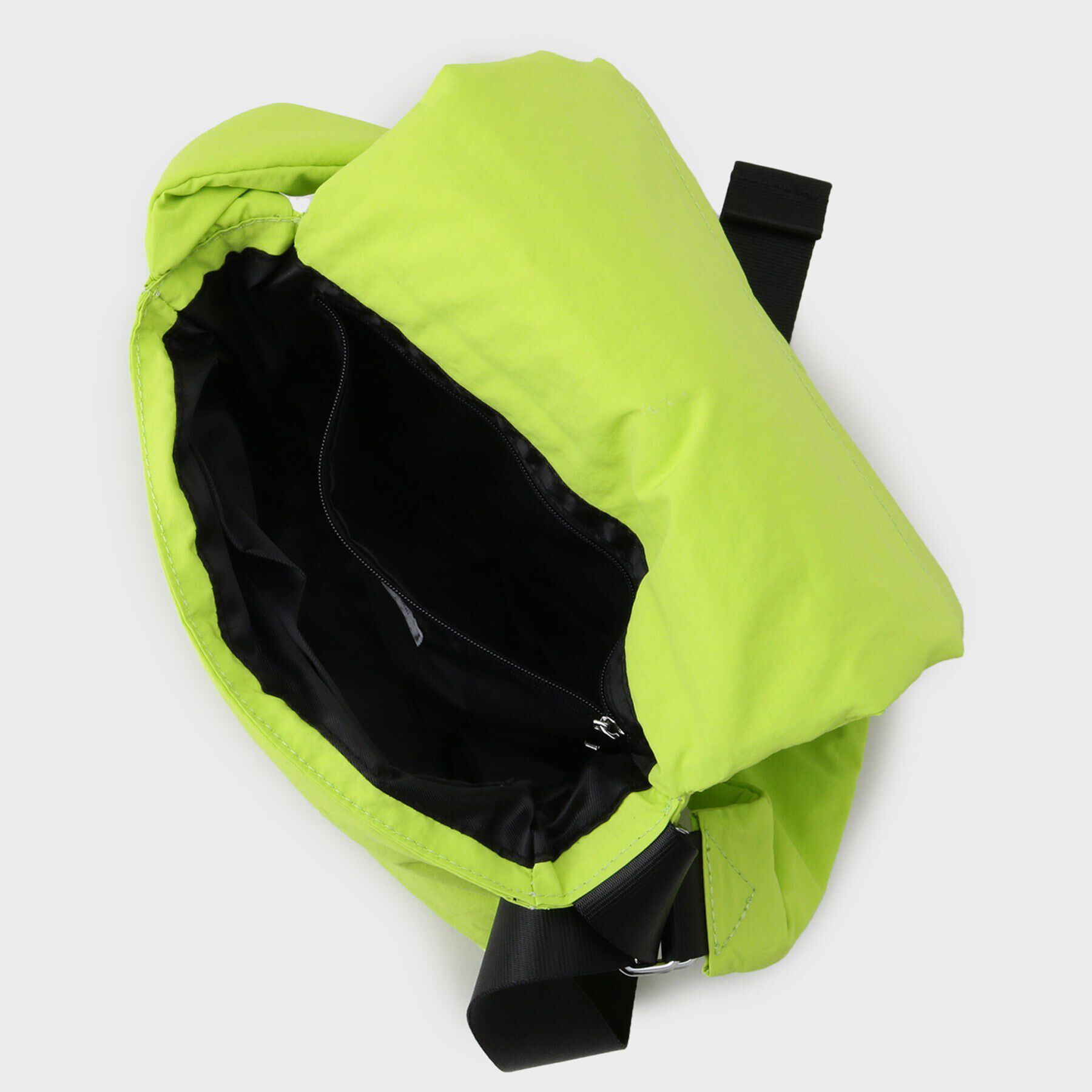 tk.TAKEO KIKUCHI「【パフィーシリーズ】フラップショルダー」|ショルダー・メッセンジャー|