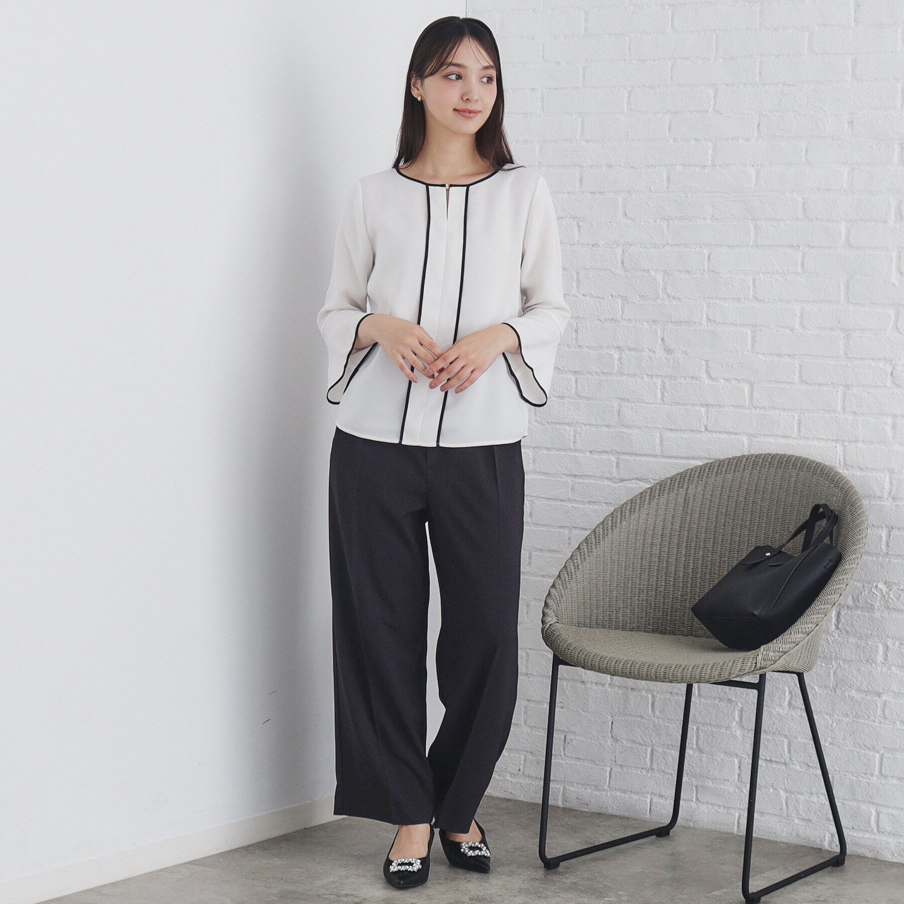 index「バイカラーフレアスリーブブラウス【洗濯機洗い可】」|シャツ・ブラウス|