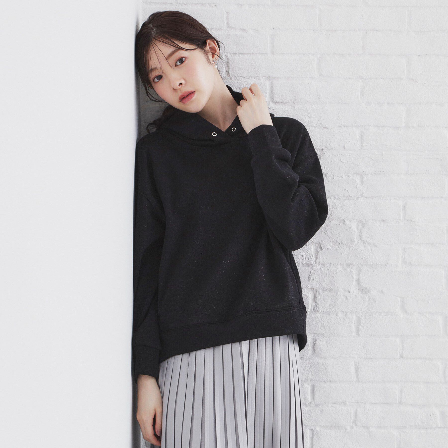 index「ラメフーディープルオーバー【洗濯機洗い可】」|パーカー|