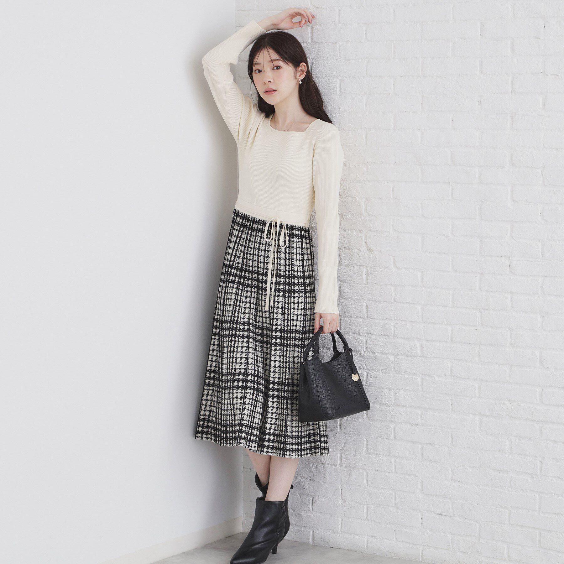 index「チェックプリーツ風ニットワンピース【洗濯機洗い可/抗ピル】」|ワンピース|オフホワイト(803