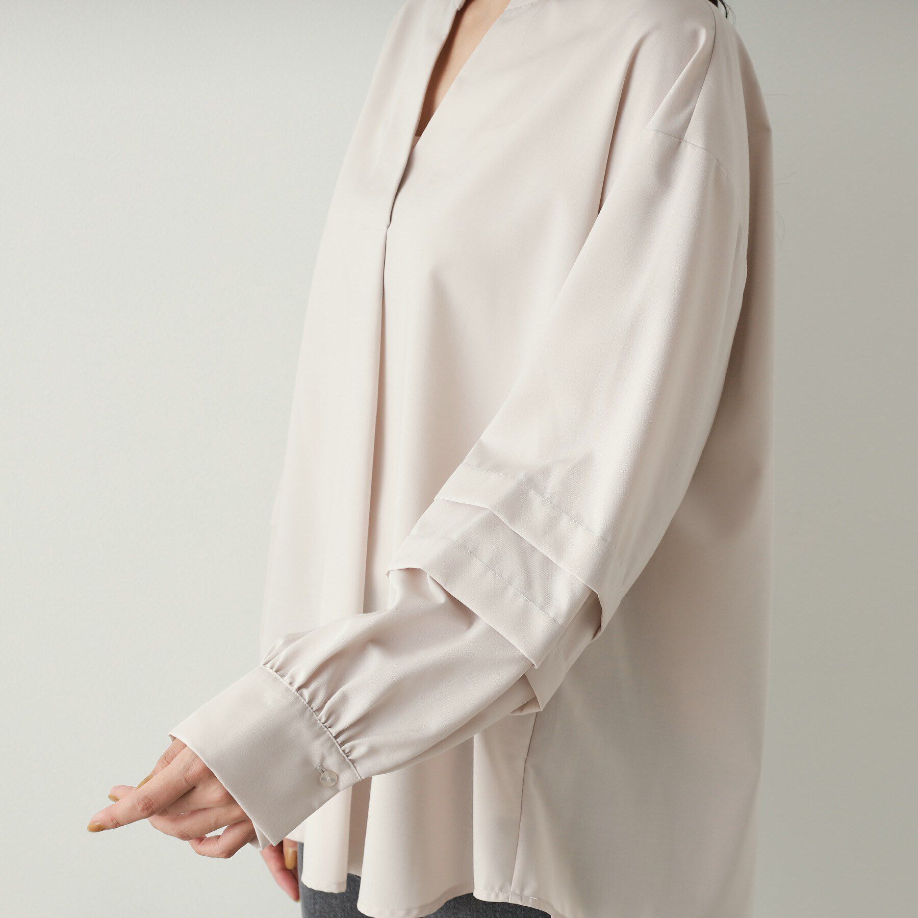 OPAQUE.CLIP「タックスリーブ スキッパーシャツ【洗濯機洗い可】」|シャツ・ブラウス|