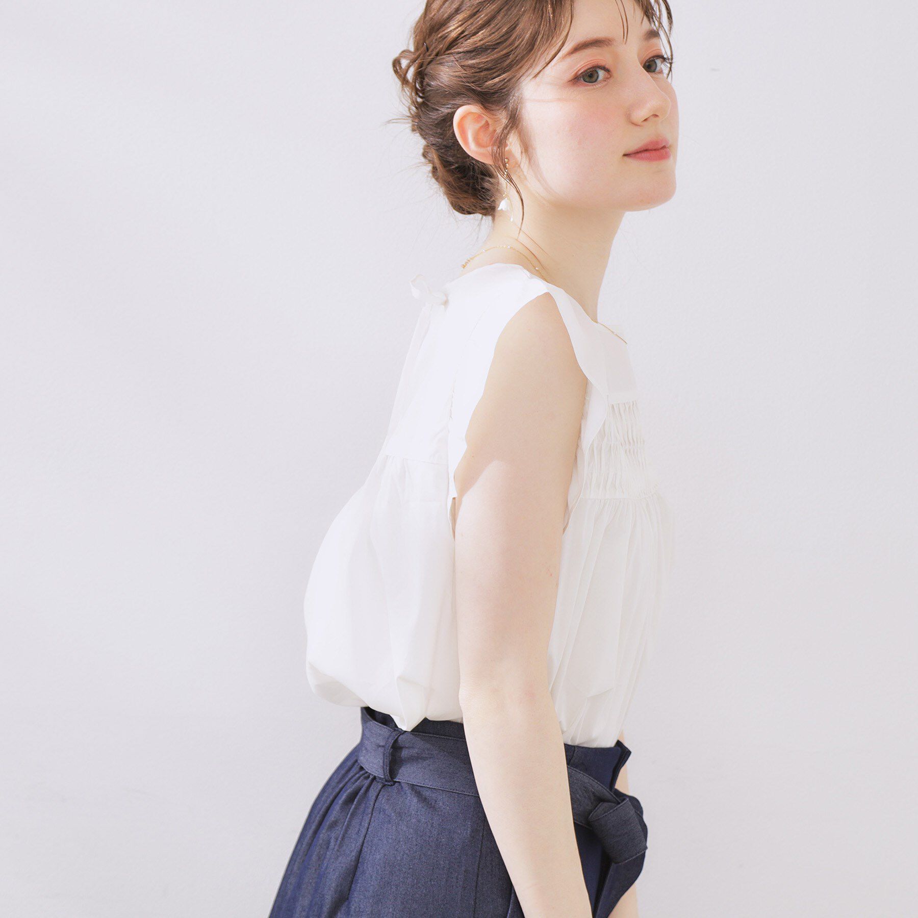 Couture broach「【大人可愛い・きれいめ】ランダムタックシャツブラウス」|シャツ・ブラウス|