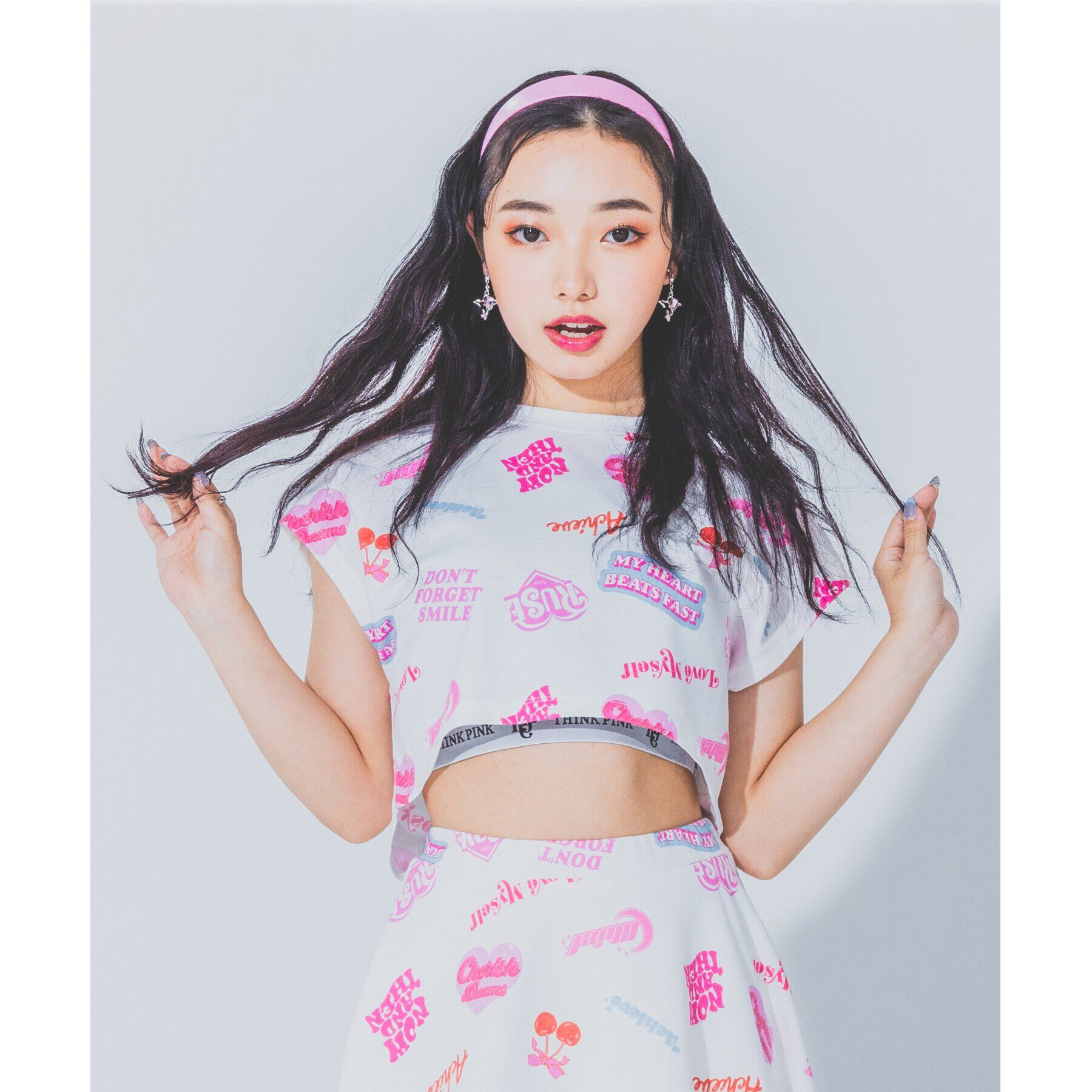 PINK-latte「【るーつくコラボ】総柄プリントフレンチスリーブプルオーバー」|Tシャツ・カットソー|ｵﾌﾎﾜｲﾄ(003)