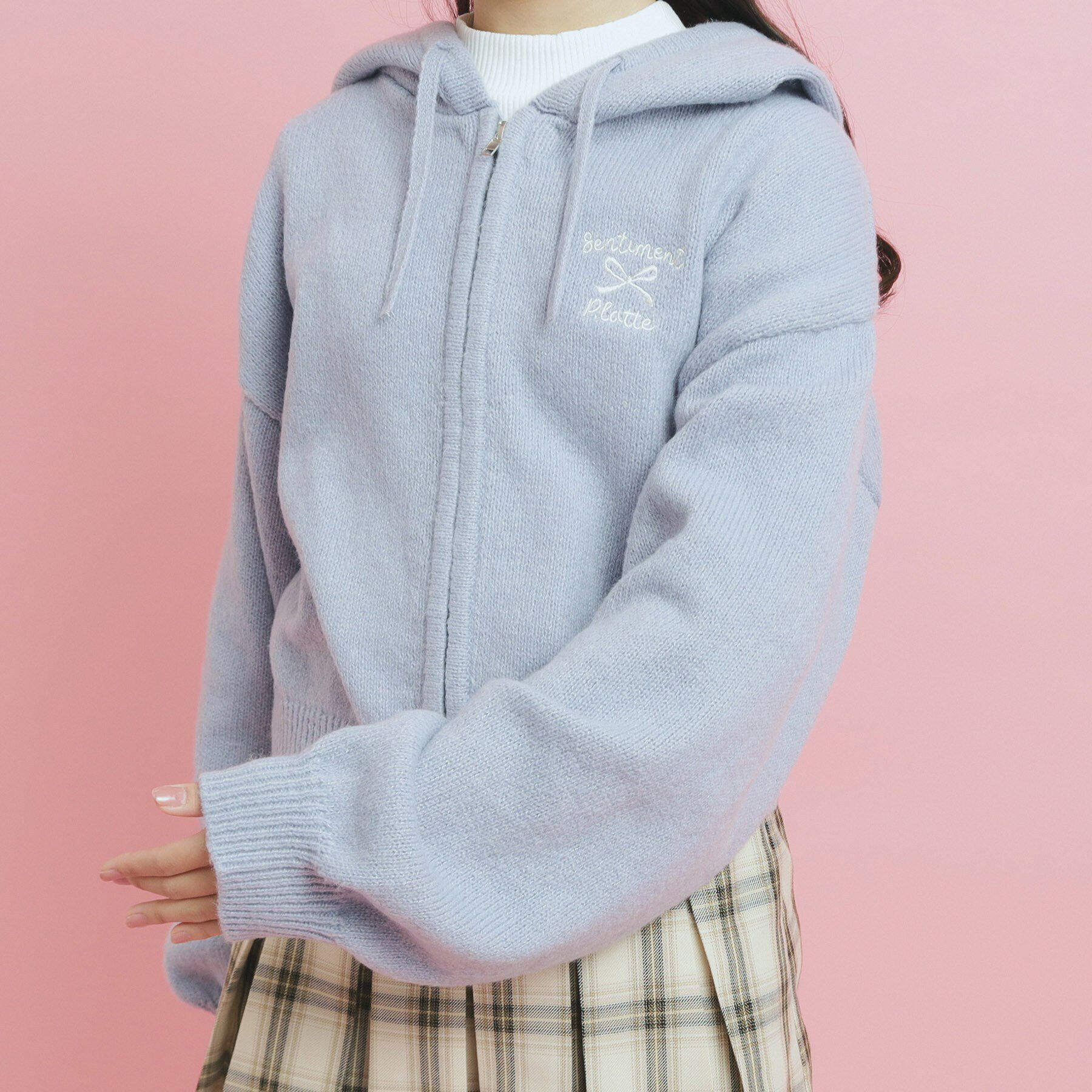 PINK-latte「クロップドリボン刺繍パーカ」|パーカー|