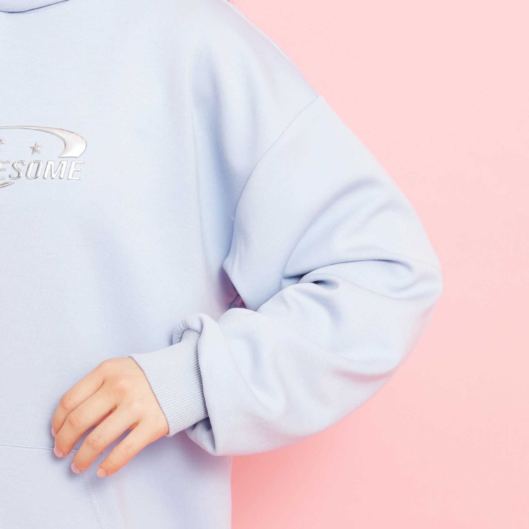 PINK-latte「シルバーワッペンポンチパーカ」|パーカー|