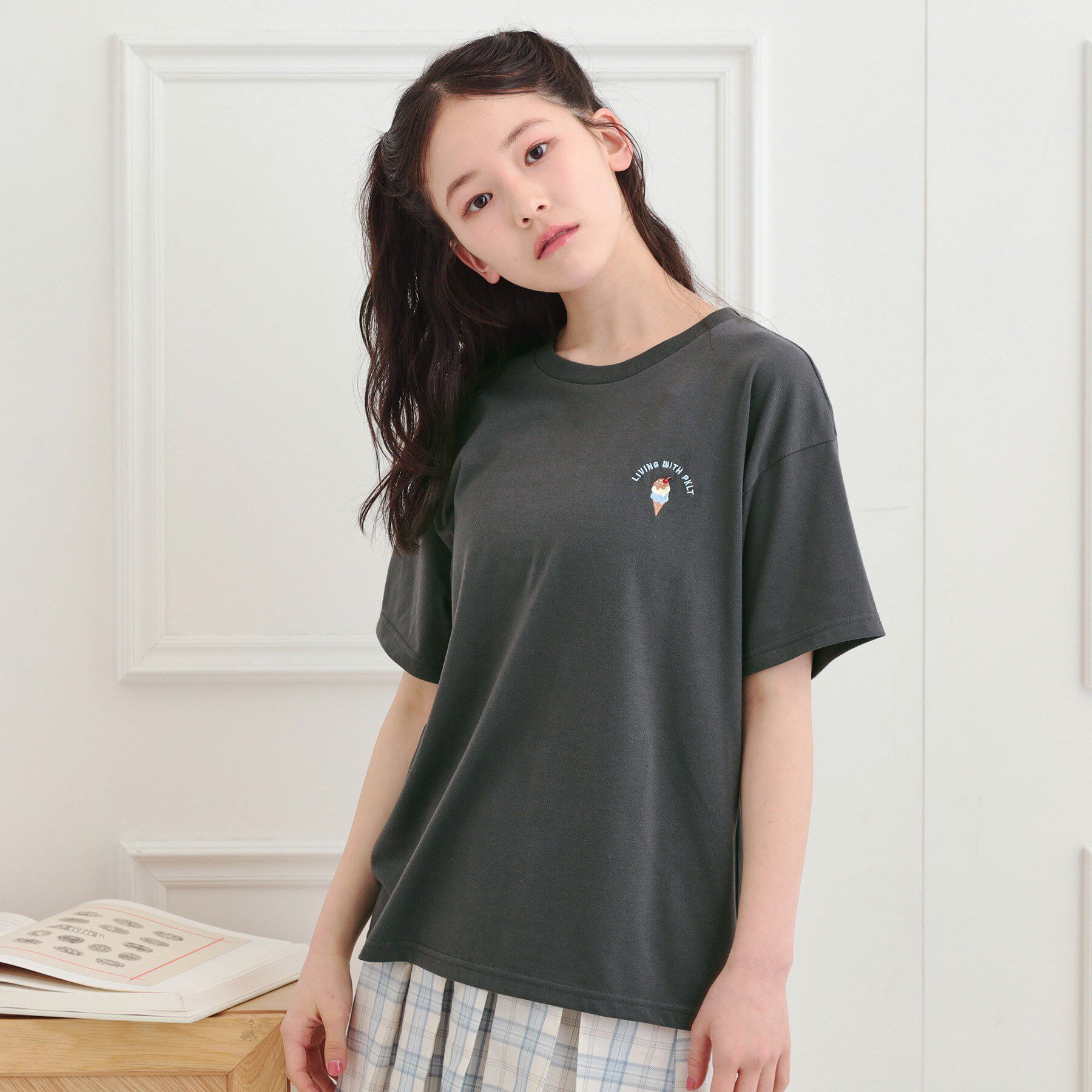 PINK-latte「ワンポイント刺繍Tシャツ」|Tシャツ・カットソー|