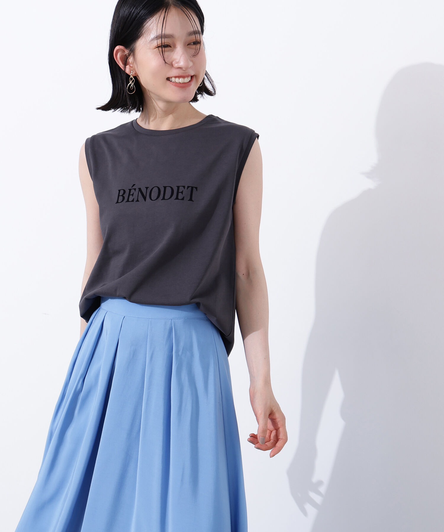  「フロッキープリントノースリーブTシャツ」|Tシャツ・カットソー|