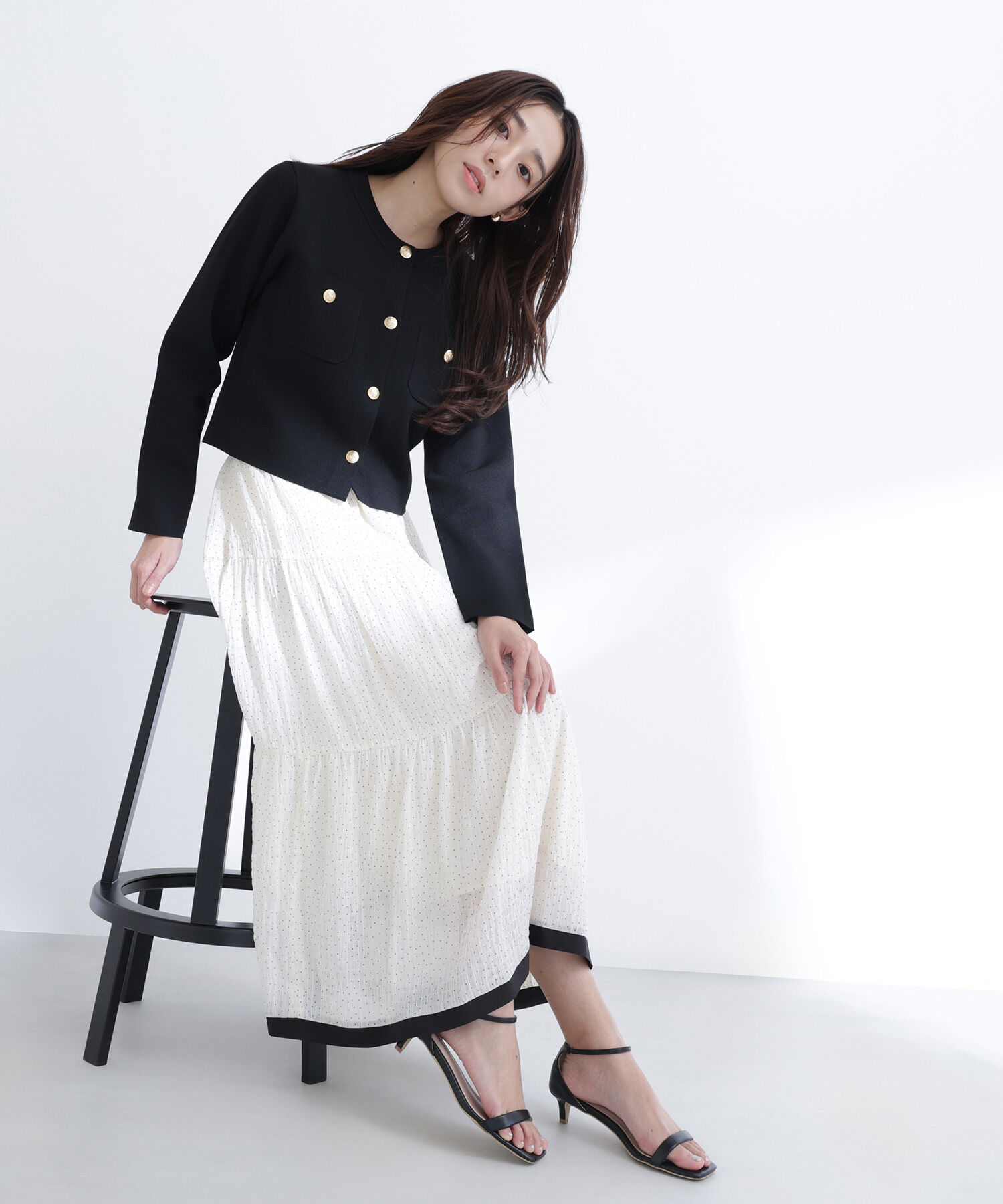  「エンブレムボタンニットジャケット」|ニット・セーター|