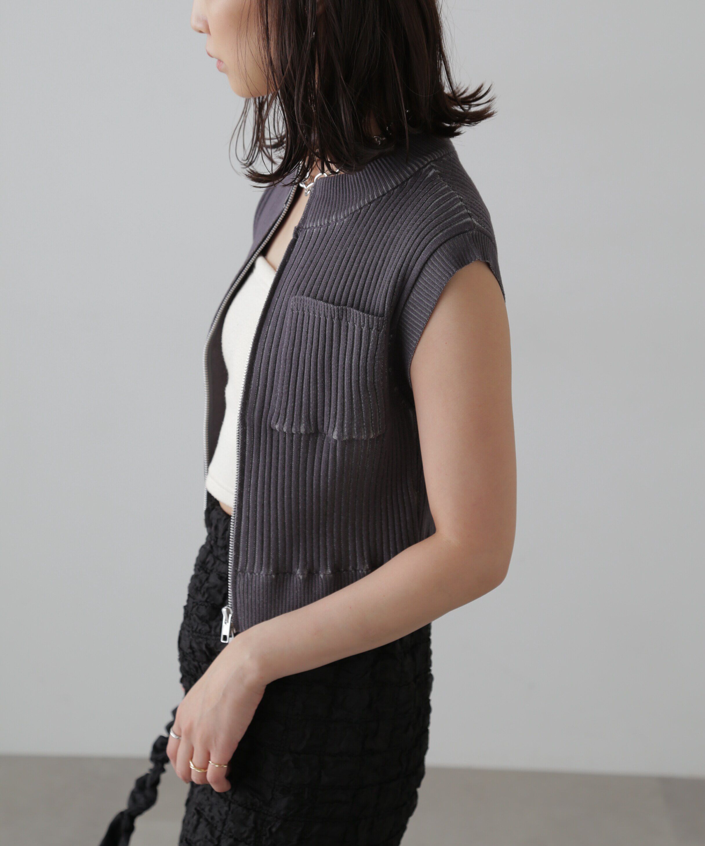  「バイカースタンド配色リブニットベスト」|ニット・セーター|